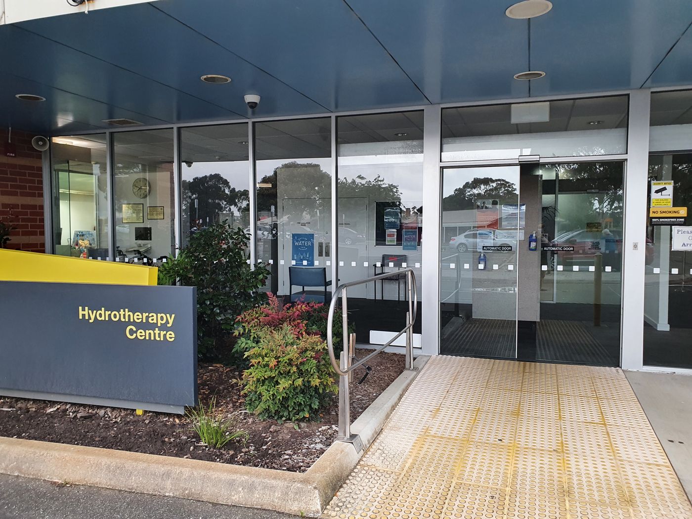 The Hydrotherapy Centre entrance, with ramp and automatic doors
